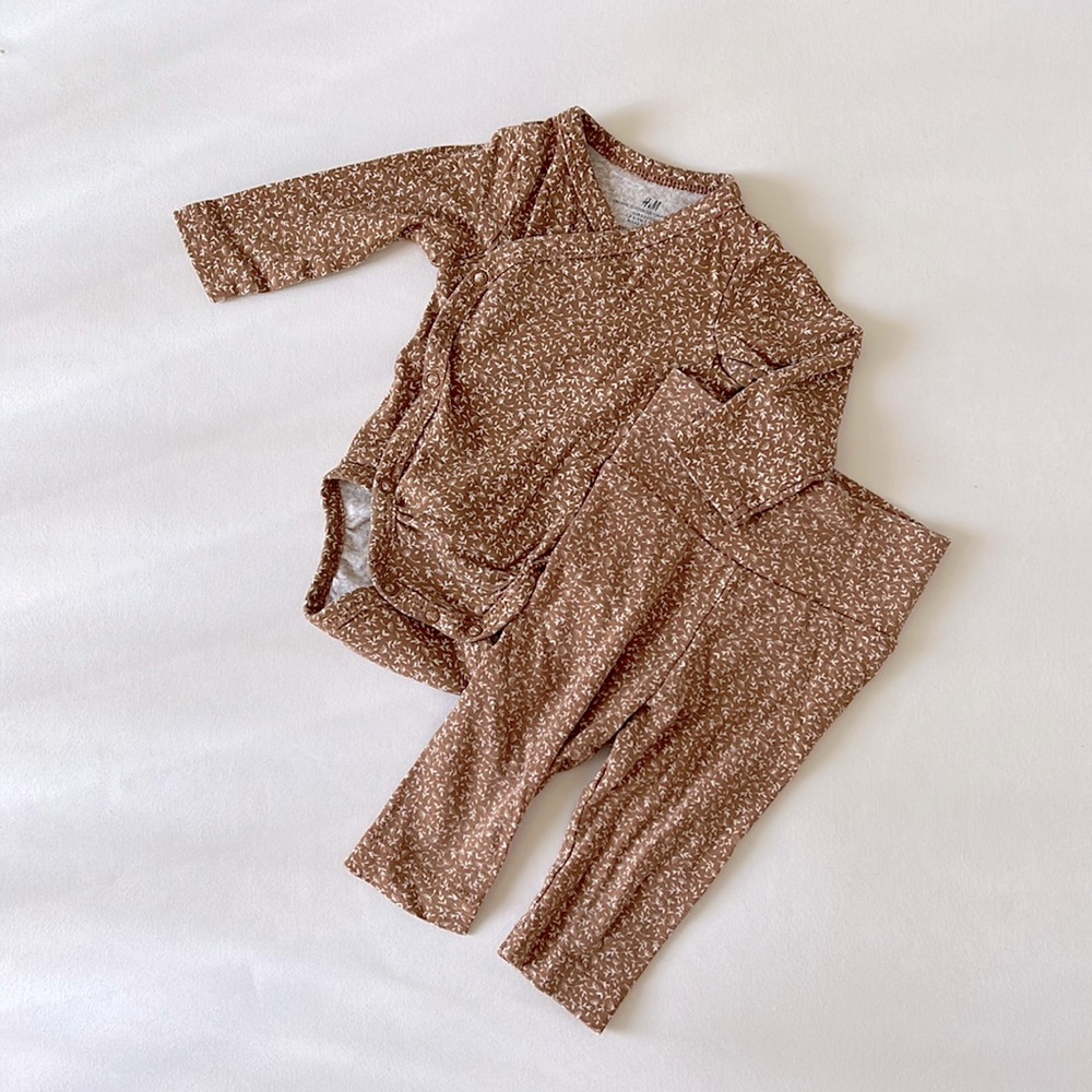 SOLD 🚼H&M Brown Floral Set